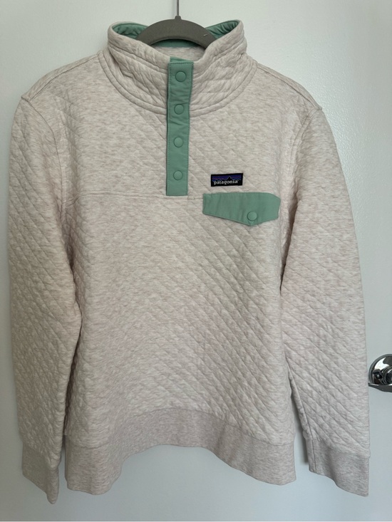 Patagonia Sweaters - Patagonia Cream Quilted Pullover with Mint Details